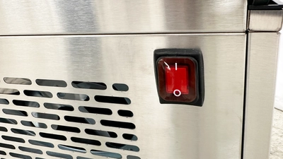 171-0301 20" Open Air Self Contained Vertical Display Cooler