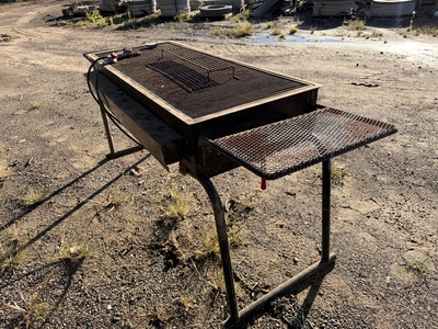 Used CUSTOM BUILT 1 OF A KIND GAS GRILL WITH A WHOPPING 9 BURNERS _UNKNOWN_ Grills & Griddles Michigan US | Miedema Asset Management Group #1483315