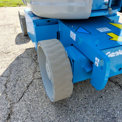Used 2014 Genie Z-40/23N RJ Articulating Boom Lifts Wisconsin US | Stack Equipment #1271263