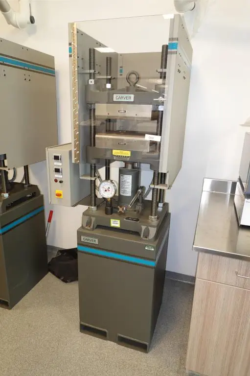 Used _UNKNOWN_ _UNKNOWN_ Heated Platen Hydraulic Press Texas US | Federal Equipment Company #1708617