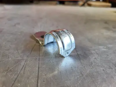 NEW THOMAS & BETTS CI1308
