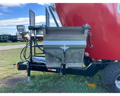 Used CLOVERDALE _UNKNOWN_ Feeder Wagons Iowa US | Keast Enterprises #1360098