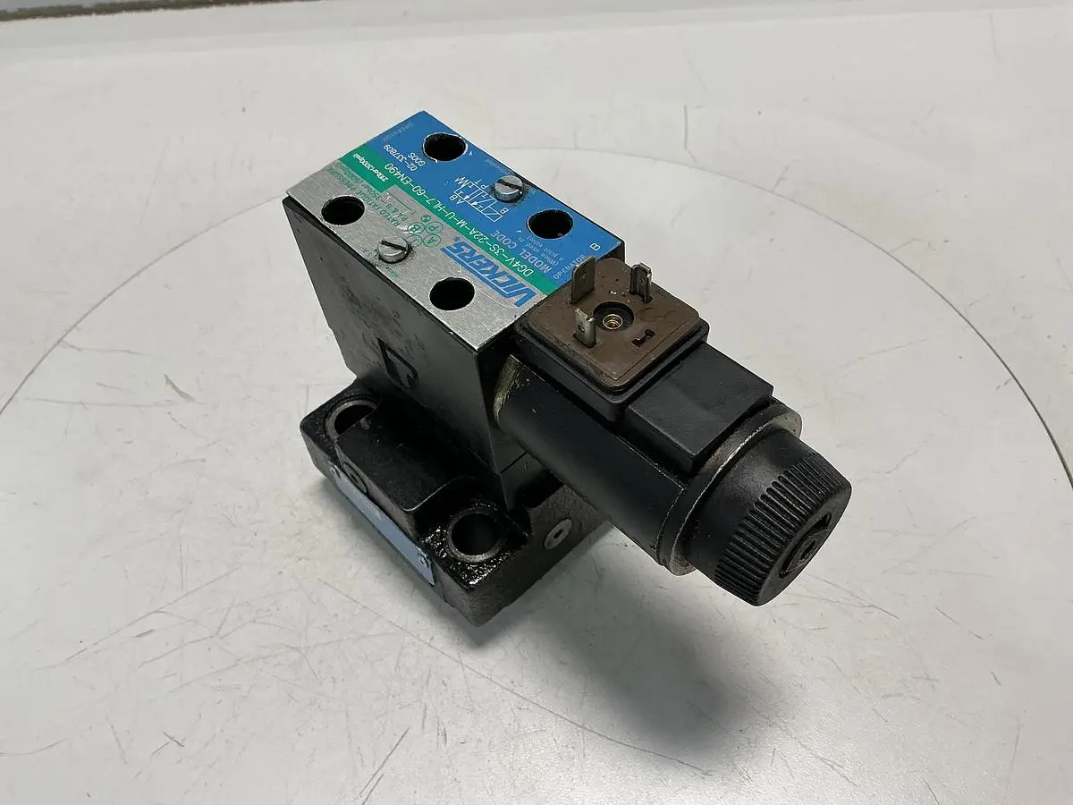 USED VICKERS DG4V-3S-22A-M-U-HL7-60-EN490