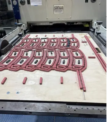 2000 SANWA TRP-1060-SE Die Cutter | M3 Graphic Machinery (7)