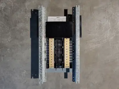 NEW SQUARE D NQ18L1C
