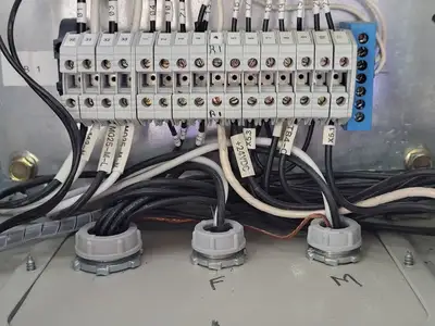 USED LEGRAND BE-325
