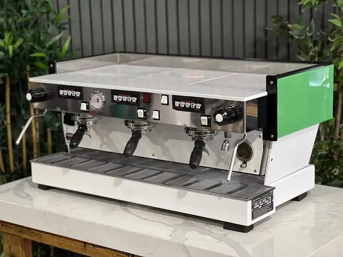 Used LA MARZOCCO LINEA CLASSIC Coffee Equipment British Columbia CA | Surrey Food Equipment #434308
