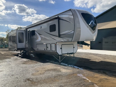 Used 2021 HIGHLAND RIDGE MESA RIDGE Campers, Caravans, Motorhomes Michigan US | Miedema Asset Management Group #1579962