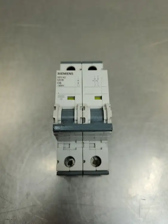 Used Siemens 5SY4211-7 Circuit Breaker, 5A, 400V, 2 Pole Circuit Breakers | Palmetto Automation #1150589