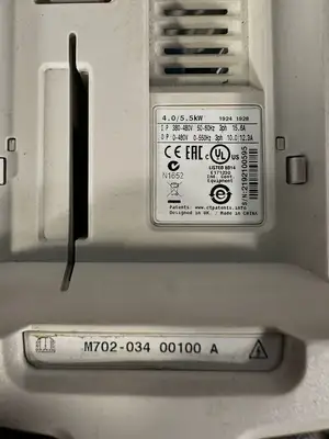 Control Techniques Unidrive M702-034-00100-A 4.0/5.5kw (2.4.2)