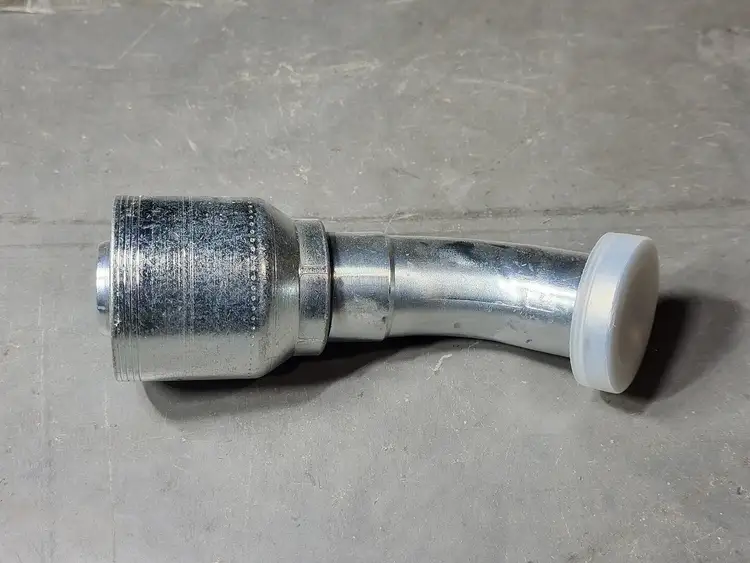 New | in-Stock AEROQUIP 4S20FLA20 Parts (Hydraulics and Pneumatics) British Columbia CA | Lenmark #368548