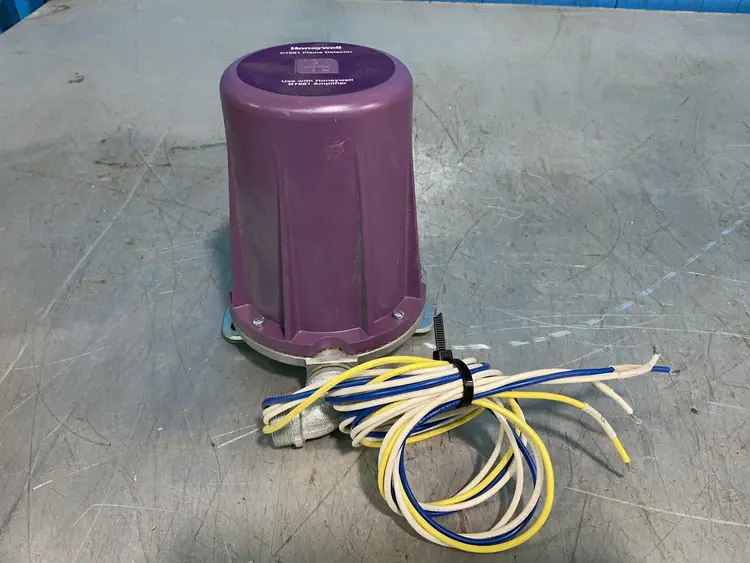 Used 2024 HONEYWELL CR7061A1012 Gas Analyzers / Detectors Ohio US | HGR 24 #1545403