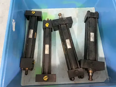 Used _UNKNOWN_ _UNKNOWN_ Hydraulic Cylinders Ohio US | HGR 24 #1370427