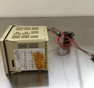 SHIMADEN PROG CONTROLLER FP93 FP93-81-90-0000