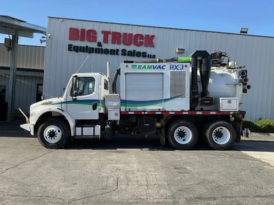 Used 2015 FREIGHTLINER M2 Hydro Excavators California US | Big Truck & Equipment #1412205