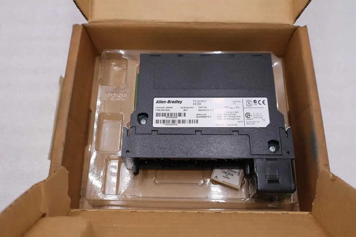 ALLEN BRADLEY 1756-OG16 SER. A 5.5VDC - NEW IN BOX - STOCK 3851CC