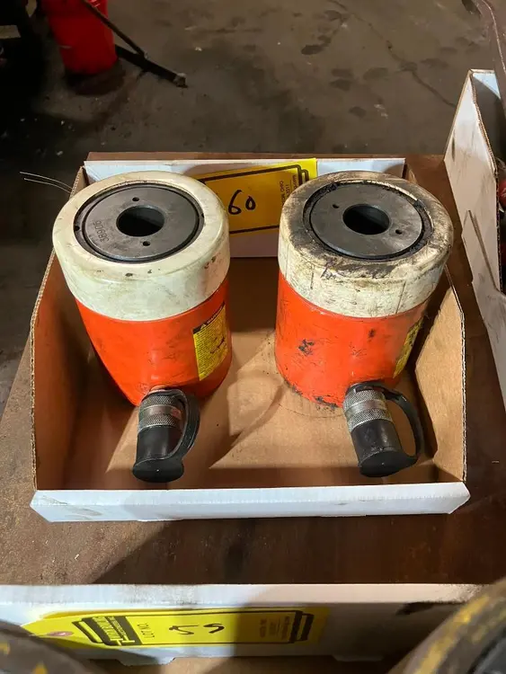 Used _UNKNOWN_ _UNKNOWN_ Jack Lifters Ohio US | Myron Bowling Auctioneers Inc #1504686