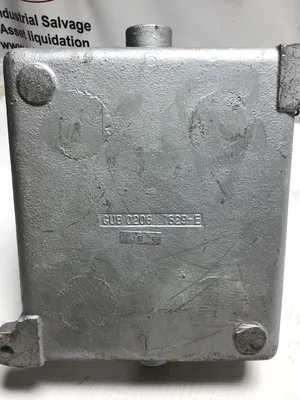 Crouse-Hinds 2 – GUB06 1 33 GB Explosionproof and Dust Ignition Proof Junction Box