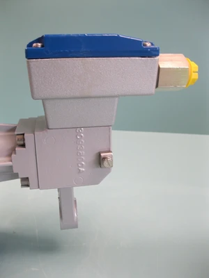 New | in-Stock Krohne UFC 030 F Div. 1 Sensors New Hampshire US | Bitter End Trading #1452898