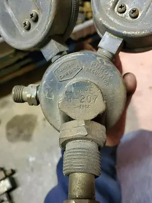 USED PUROX UNION CARBIDE CGA-510
