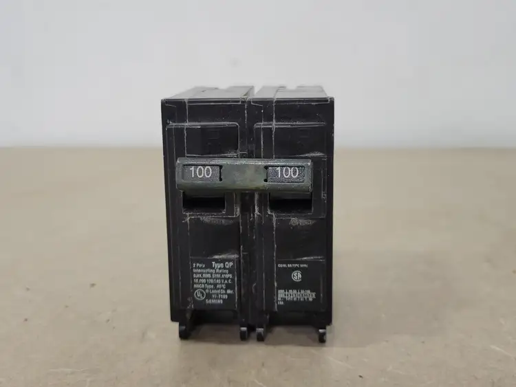 Used SIEMENS Q2100 Switchgears British Columbia CA | Lenmark #239570