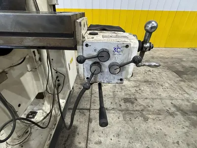 2014 FALCON CHEVALIER MODEL #FM-4VKH VERTICAL RAM TYPE KNEE MILL: STOCK #21140