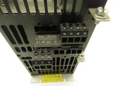 Danfoss VLT5006 Variable Speed Drive 5Hp 380-500vac 3ph 50/60Hz VLT 5000 Series