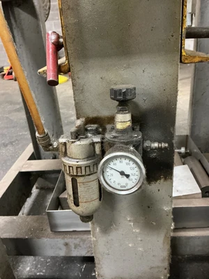 Used POWER TEAM _UNKNOWN_ Hydraulic Cylinders | Equipment Recovery Corp. #1330968