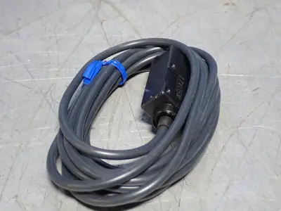 NEW OMRON E3R5L