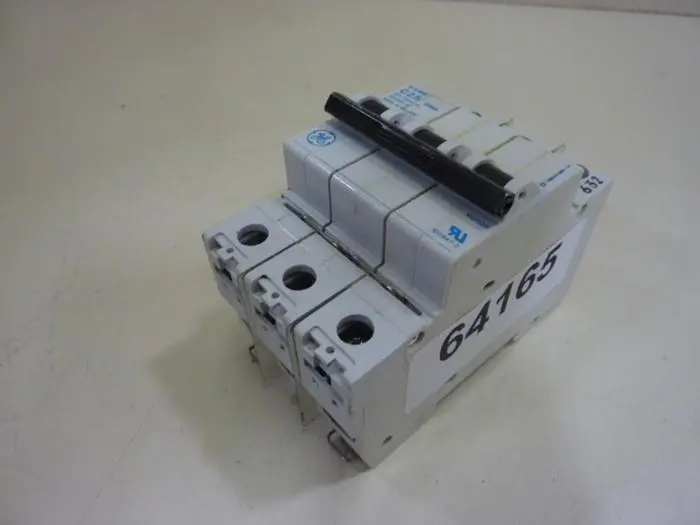 Used GENERAL ELECTRIC / GE V07325 Circuit Breakers Michigan US | Ideal Machinery #701137