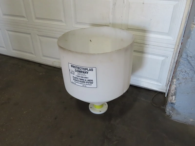 used Plastic Feed Hopper, 22.75" diameter