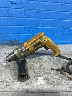 USED DEWALT INDUSTRIES DW235G