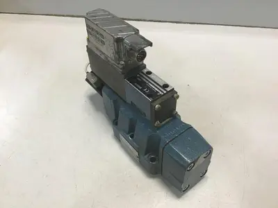 USED BOSCH 0 811 404 607