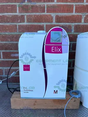 USED MILLIPORE ELIX ADVANTAGE 15  WATER PURIFYING SYSTEM W/ E-POD, 30L PE TANK