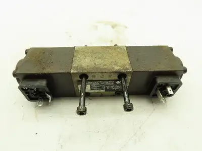 Wandfluh Hydraulik AM4D61 Hydraulic Valve with 24 Vdc Coils