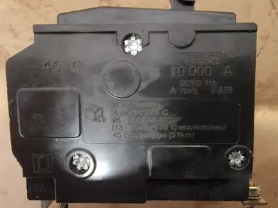 USED SQUARE D QOB240