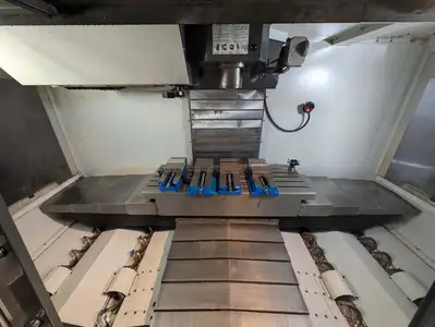 2013 HAAS VF-4SS Vertical Machining Centers | Lion Machinery (8)