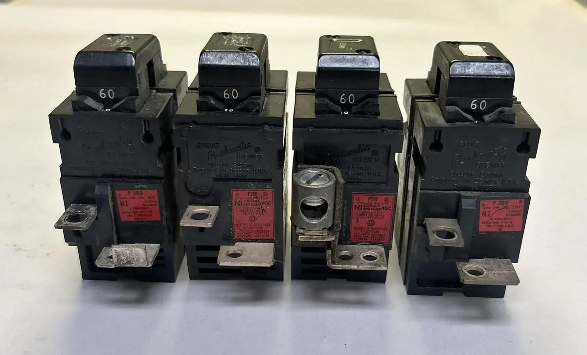 Used BULLDOG ELECTRIC P260 Circuit Breakers | Surplus Asset Holdings #1189345