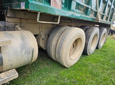MACK Cv713 Dump truck | Penncon Management, LLC (4)
