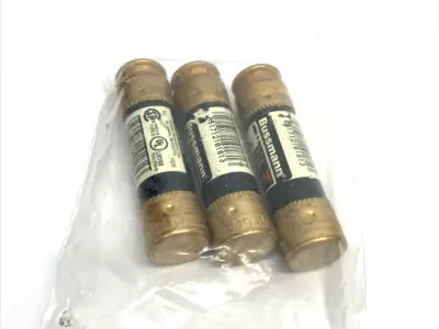 USED BUSSMANN FUSETRON DUAL-ELEMENT TIME DELAY FUSE, CURRENT LIMITING