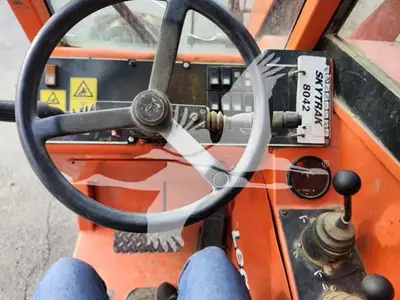 USED 2010 SKY TRAK 8042 LEGACY