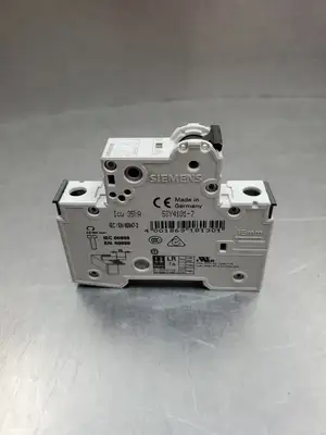 USED Siemens 5SY4101-7 Circuit Breaker, 230/400V, Lot of 2