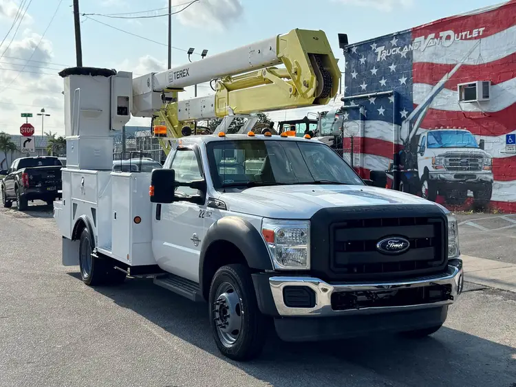 Used 2016 TEREX HR37M Bucket (boom) trucks Florida US | Truck and Van Outlet #1509228