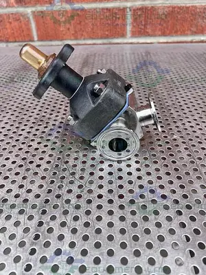 USED ITT PURE FLO 3-WAY 1-316L-RA20MAX-CWP150 DIAPHRAGM VALVE W/ 1" SANITARY FITTING