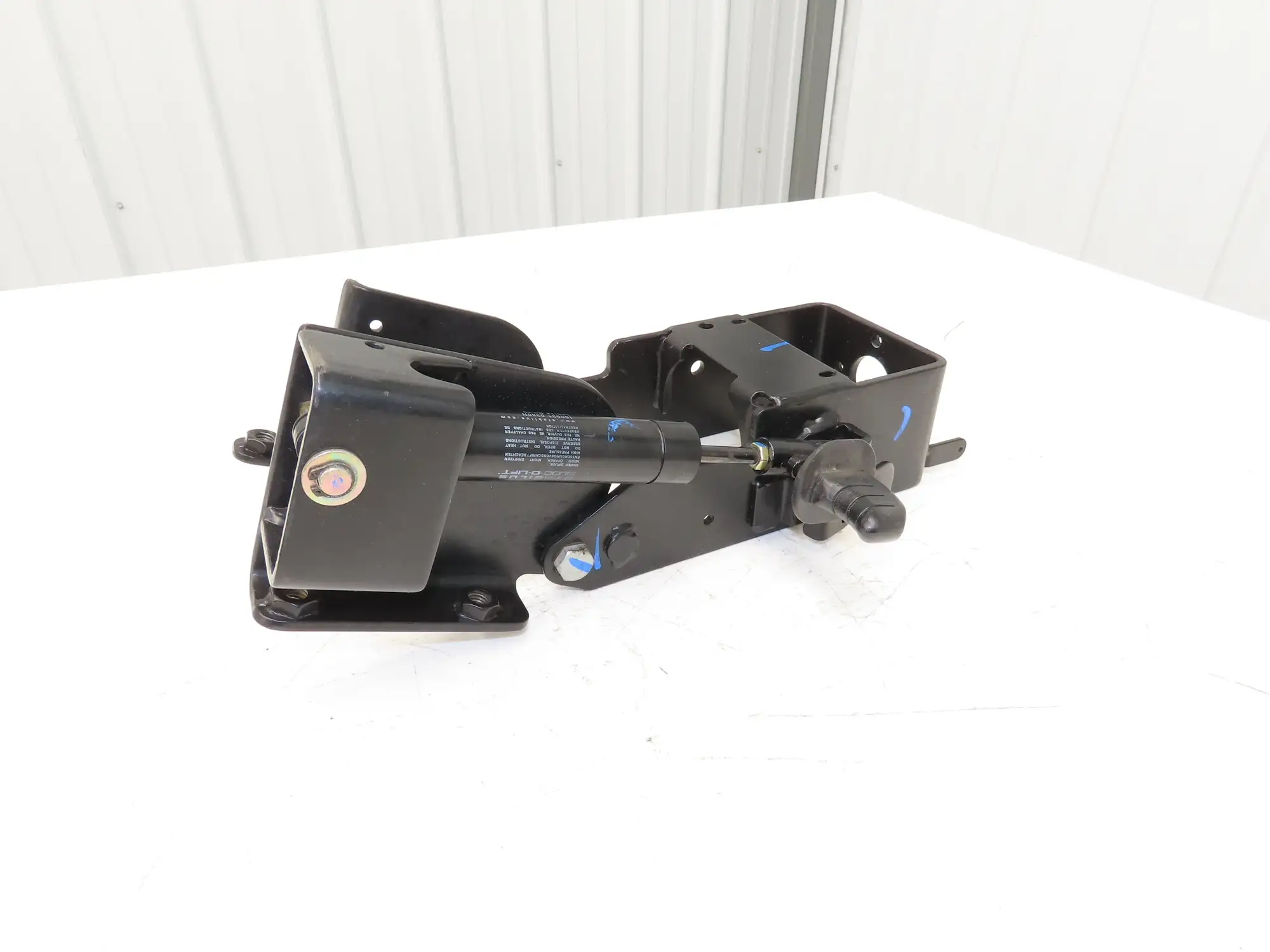 Hyster 8808585 Forklift Steering Column Tilt Bracket Assembly Off E100XN