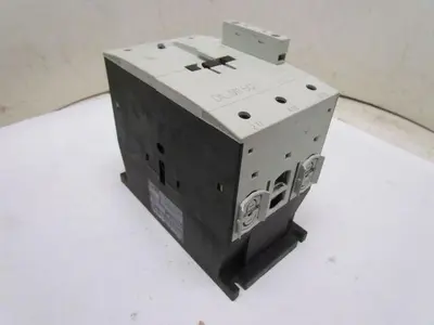 Moeller DIL M150 DIL M1 50 Contactor 3-Pole 250VDC 155A 100-120V Coil w/Aux