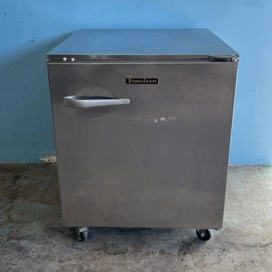 Used _UNKNOWN_ UHT27-R Refrigerators | Grocery Equipment Sales #1066271
