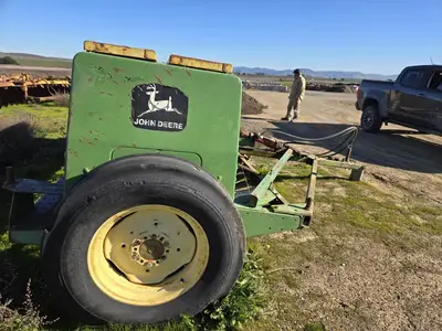 USED 1986 JOHN DEERE 8300