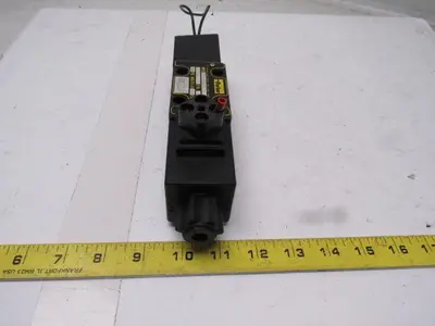 Parker D1VW4CNJSF 72 Hydraulic Directional Control Solenoid Valve  24V 5000PSI
