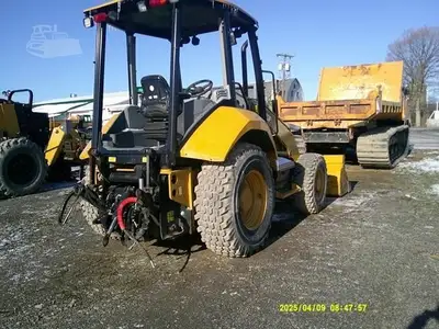 Used 2020 CATERPILLAR 415F2 IL Backhoe Loaders New York US | Beck Equipment #1509295
